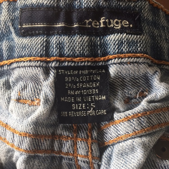 Refuge Low Rise Booty Shorts - Picture 5 of 5